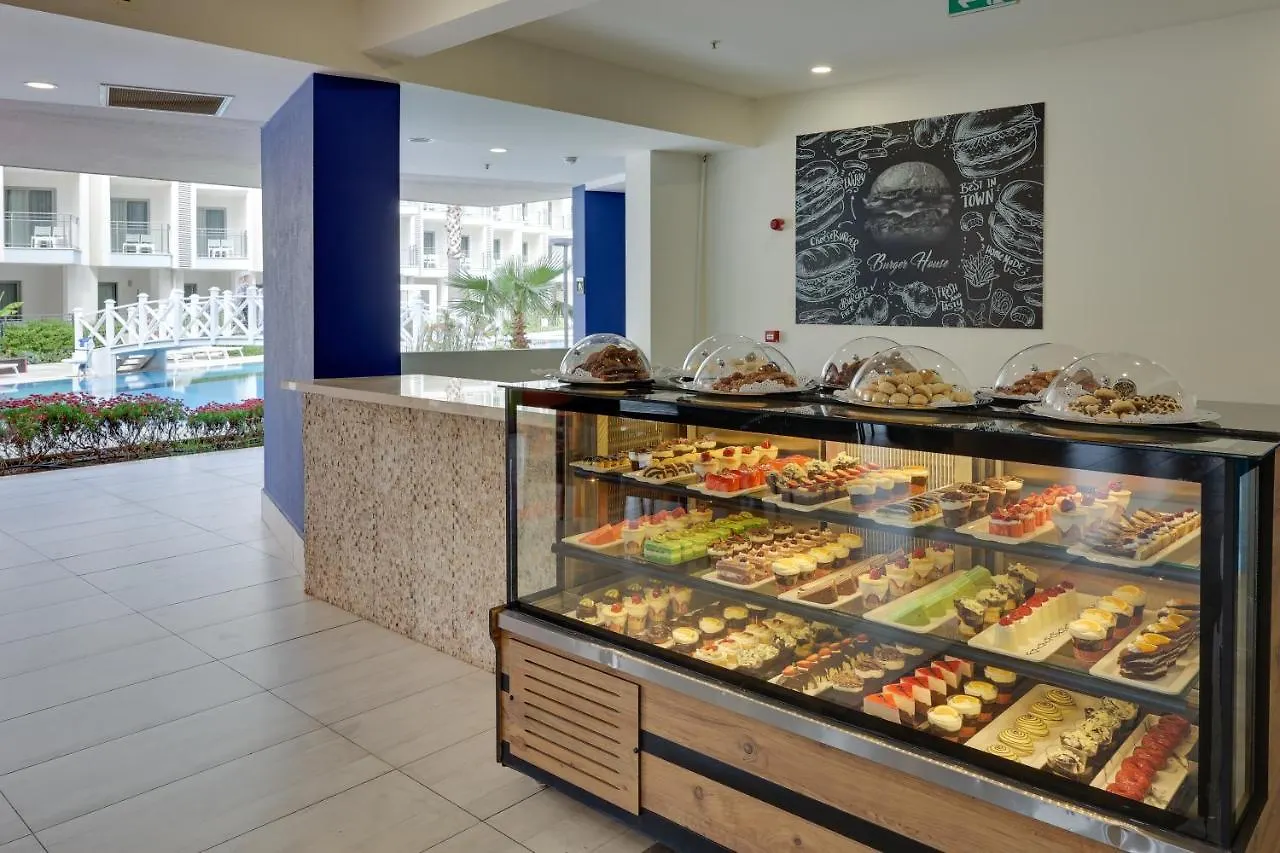 Ramada Hotel & Suites By Wyndham Kusadasi