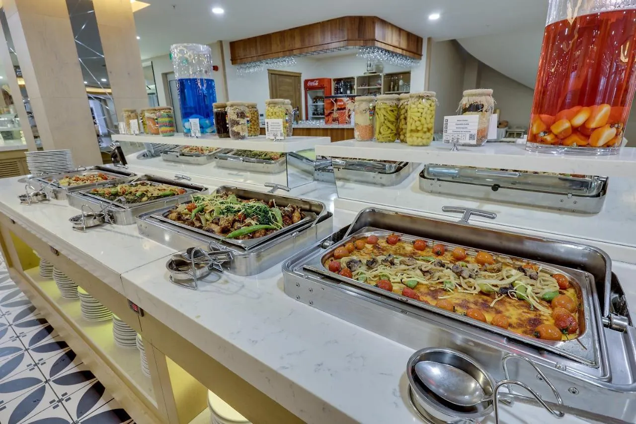 Ramada Hotel & Suites By Wyndham Kusadasi