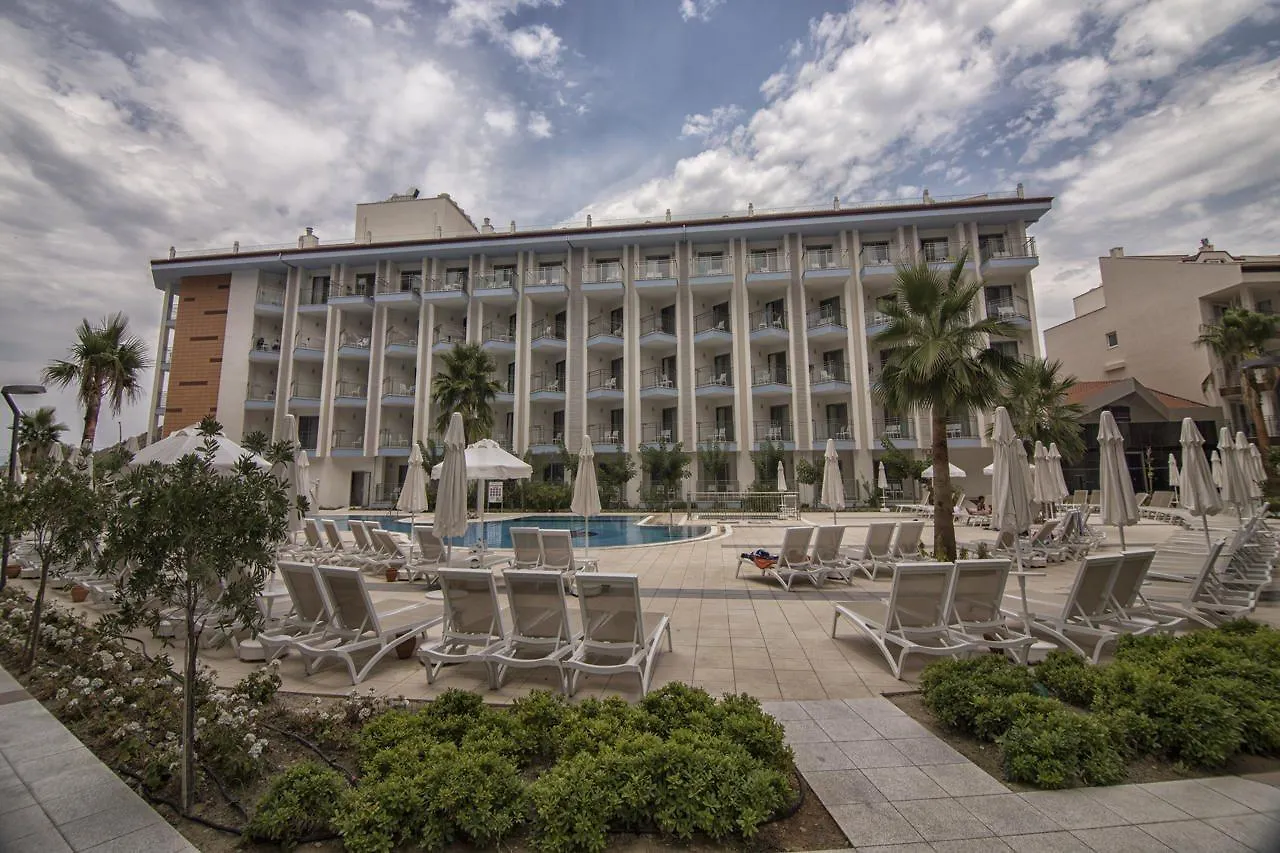 Ramada Hotel & Suites By Wyndham Kusadasi
