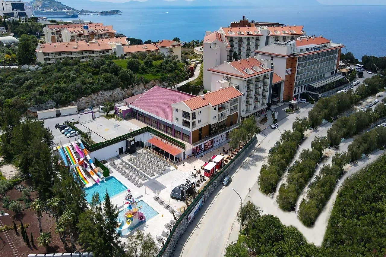 Ramada Hotel & Suites By Wyndham Kusadasi