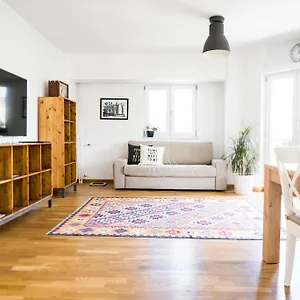 Diana's Flat 11 - Old Town Apartament Bucureşti