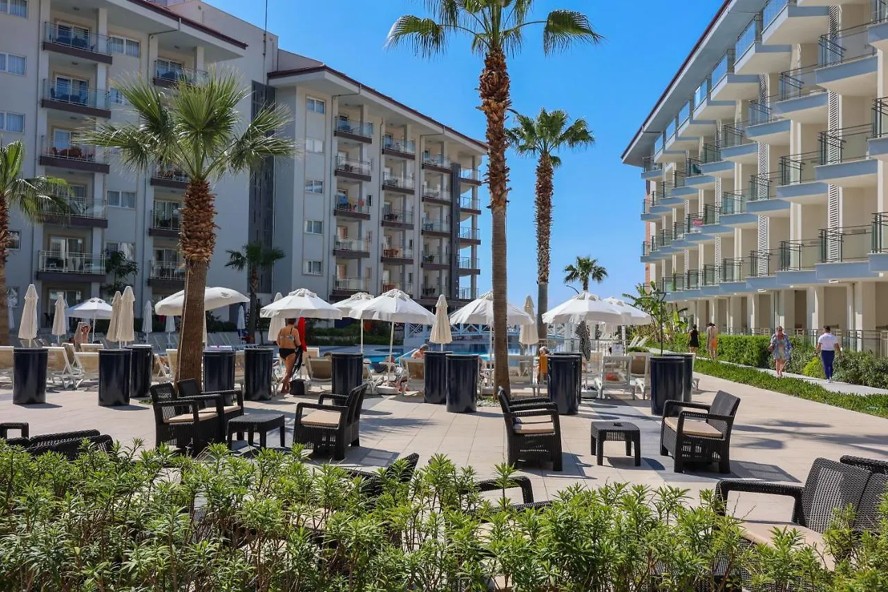 Ramada Hotel & Suites By Wyndham Kusadası